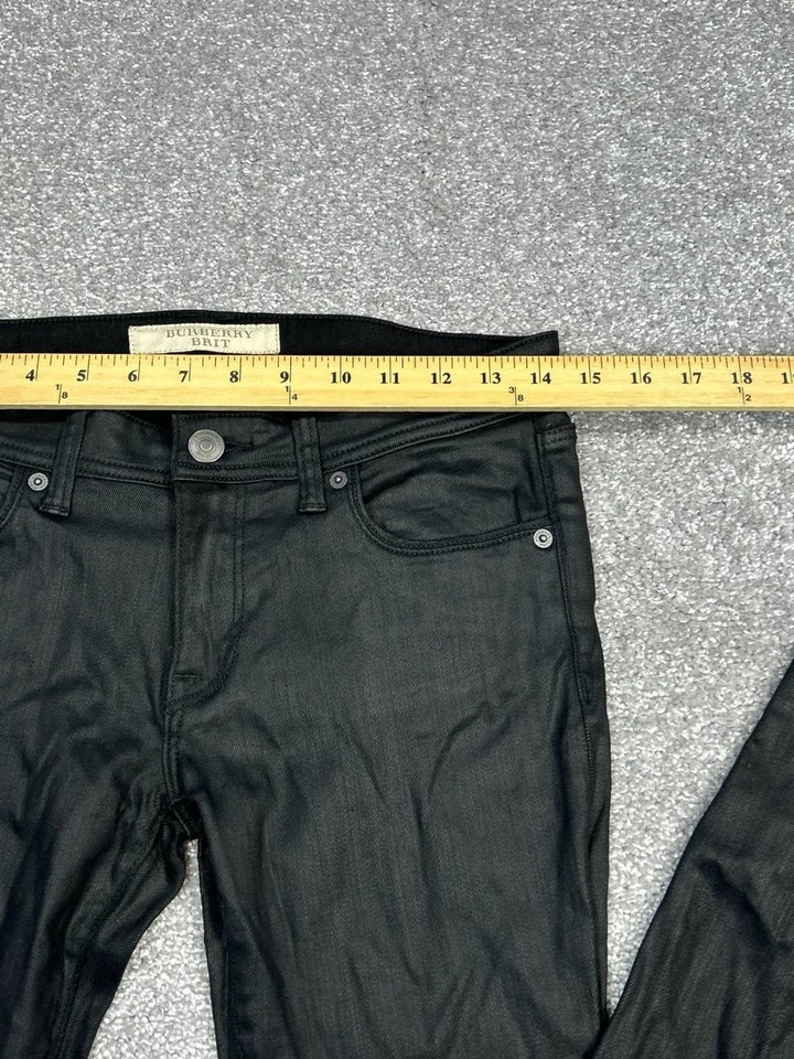 Pantalones de mezclilla Burberry Brit ajustados tiro bajo para mujer 28 negros algodón elástico encerado Foto 3 de 4