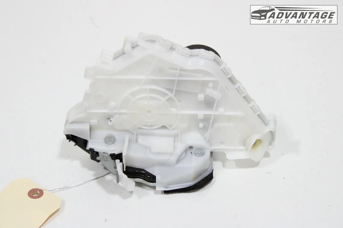 2020-2024 MAZDA CX-30 FRONT LEFT DRIVER SIDE DOOR LOCK LATCH