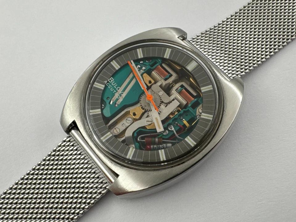 Vintage BULOVA 770 Spaceview "T" Accutron All Stainless Steel Cal 2141 - 38 mm - Image 2 of 4