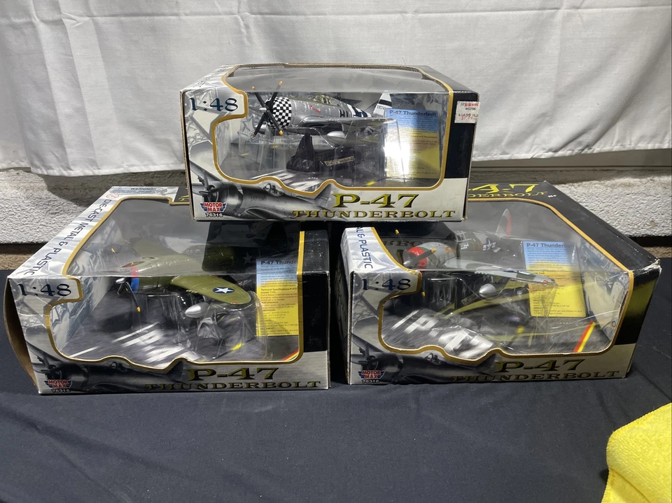 LOTE DE 3 P-47 THUNDERBOLT WW II # 661732763160 ESCALA 1:48 Foto 2 de 4