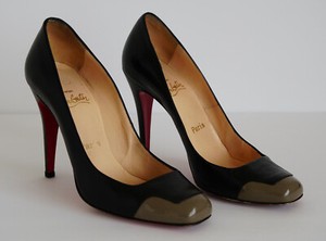 CHRISTIAN LOUBOUTIN - WOMEN - Lady Grant 100 Patent Chic, Black/Grey - Size 38.5