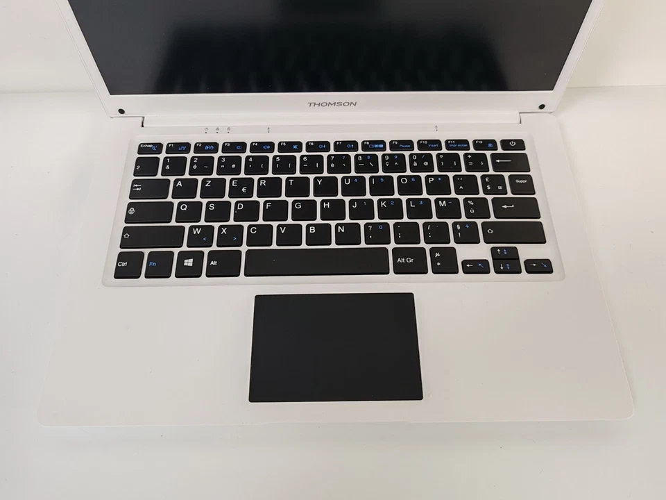 NOTEBOOK THOMSON N14C INTEL CELERON N3350 4GB RAM 64GB SSD WIFI WEBCAM - Immagine 2 di 4