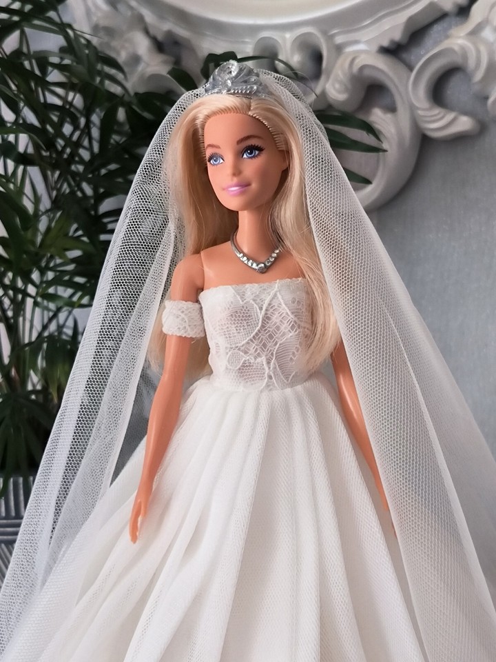 BEAUTIFUL BARBIE BRIDE DOLL IN WEDDING GOWN DRESS WHITE WITH VEIL eBay