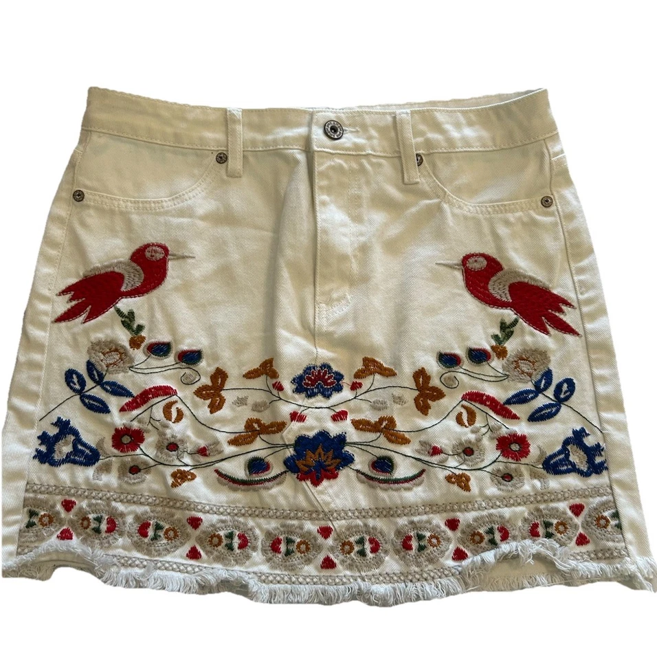 Minifalda UMGEE Talla Grande Blanca Denim Floral Bordada Pájaros Boho Dobladillo Crudo Otoño Foto 3 de 4