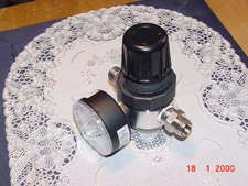 Parker PR10-04CSS, Stainless Regulator, Port Size, 1/2 Inch, Max Inlet 300 Psig