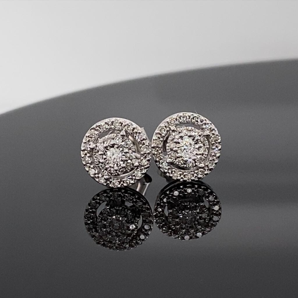 14k White Gold 1/3Ctw Diamond Stud Earrings New $899 Retail