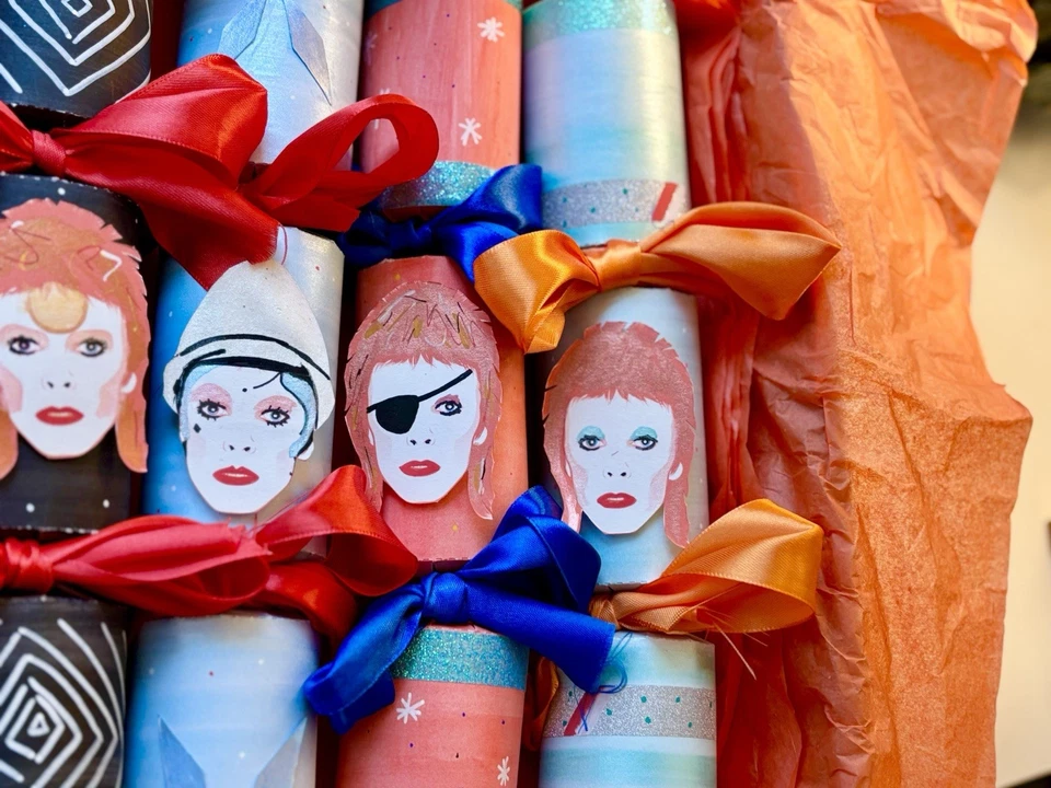 David Bowie Ziggy Stardust Christmas Cracker Set Handmade - Image 3 of 4