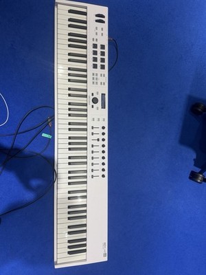 Arturia KeyLab Essential 88 MK3 WH Midicontroller Weiß Tasten Keyboard MIDI