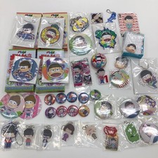 Osomatsu San Collectible Goods Set Badges Keychains Characters Preowned Japan