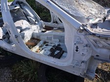 JAGUAR XE X760 Linke metallische Seitenschwellerabdeckung 2.00 Petrol 34630864