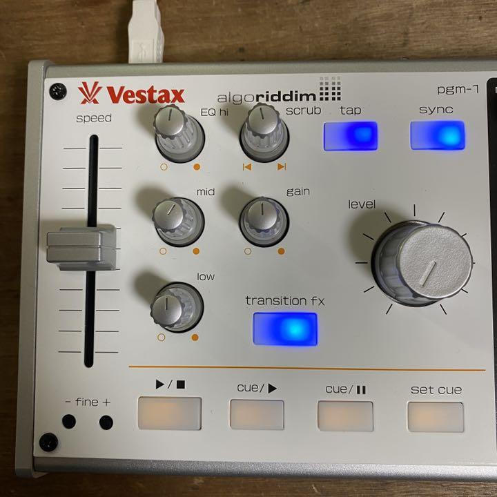 vestax VCM-100 動作確認済み　DJコントローラー Vestax VCM-100 review | MusicRadar
