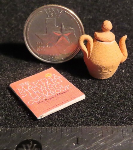 Mexican Terracotta Tea Coffee Pot Cookbook Kitchen Estate AS IS 1:12 Mini MI4942 - Picture 3 of 3