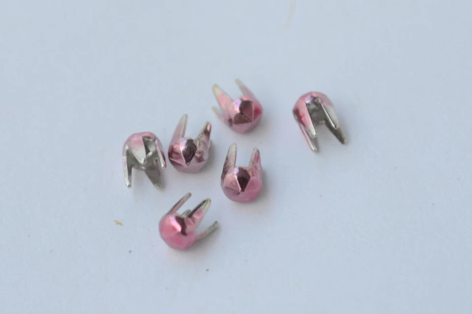 500x pink Ziernieten Nieten Krallennieten, Ø2.4 mm, diamantschnitt - runde Form - Bild 3 von 4