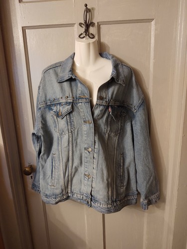 Levis Womens Size XL Baggy Trucker 
