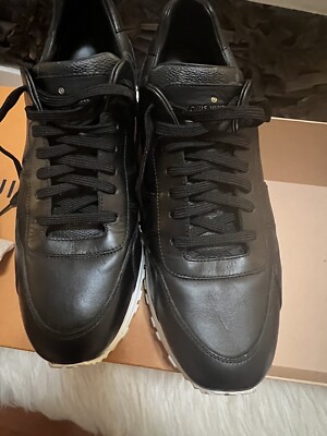 LOUIS VUITTON MONOGRAM RUN AWAY SHOES SNEAKERS Men's Size 10