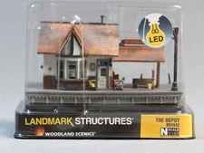 WOODLAND SCENICS N SCALE THE DEPOT BUILT & READY TRAIN STATION gauge WDS4942 NEW