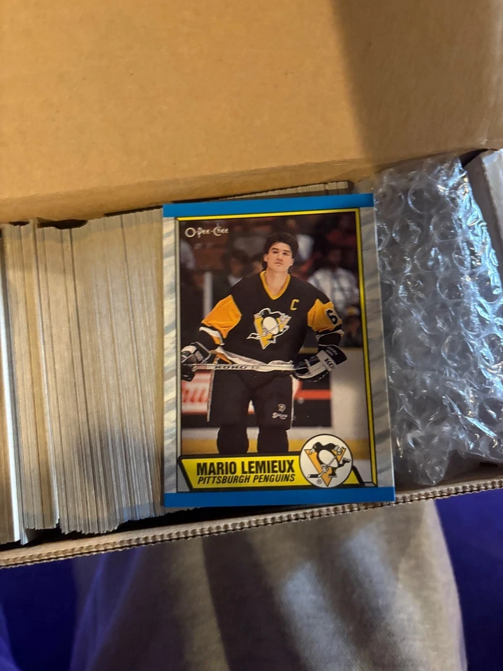 BOX OF 20. 1989-90 OPC O-Pee-Chee Hockey Complete 330 Card Set - Image 4 of 4