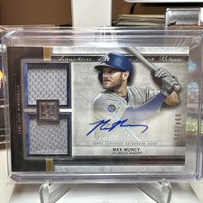 Topps Certified Autographed Game Used Max Muncy Dual Patch Perfect Auto 94/199!!