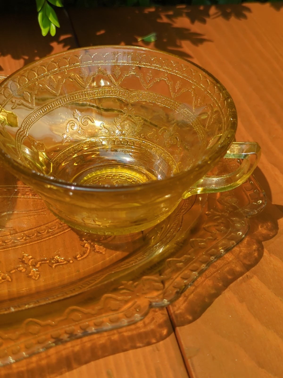 Lot of 3 Federal Patrician Spoke Amber Double Handled Bowl & Platter Depression