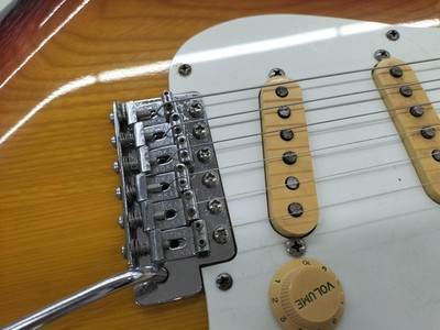 Tokai ST-60 Springy Sound 3 Tone Sunburst Made in Japan ST Type E