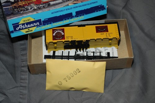 KIT FRIGORÍFICO MADERA HO SHOW ME LINES / ATHEARN 40' BEARTOOTH BEER BEAR BEAR BEAR 5102 | Zustand: New