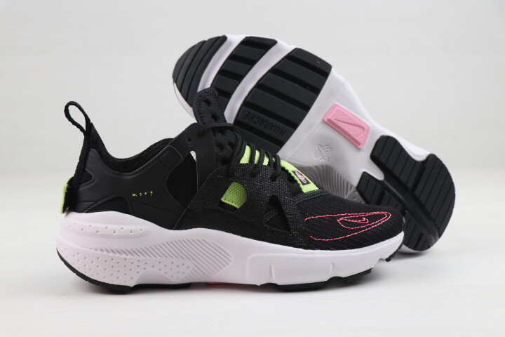 nike huarache type black