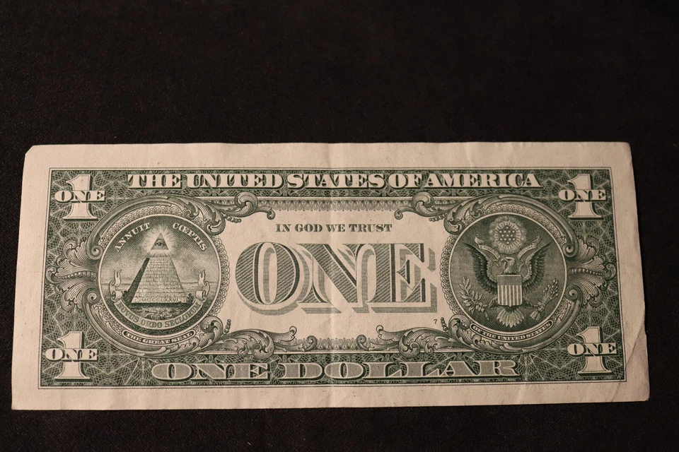 ONE DOLLAR FANCY BIRTHDAY/ANNIVERSARY NOTE [FEB 6, 1955]  SN # L 19552060 A - Image 3 of 3