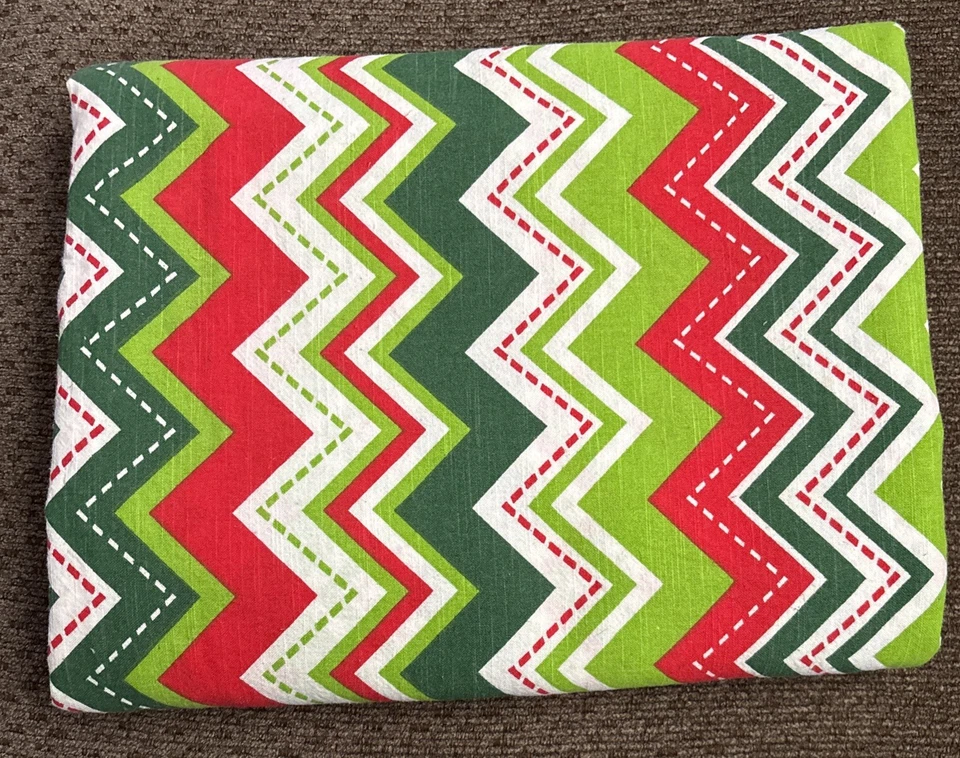 Tablecloth Red White Green Chevron Stripes 100% Cotton 60x96 Made In India - Image 4 of 4