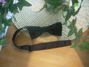 Vtg Mel Howard Satin Mens Formal Tuxedo Adjustable 13"to 17" Bow tie  4" USA