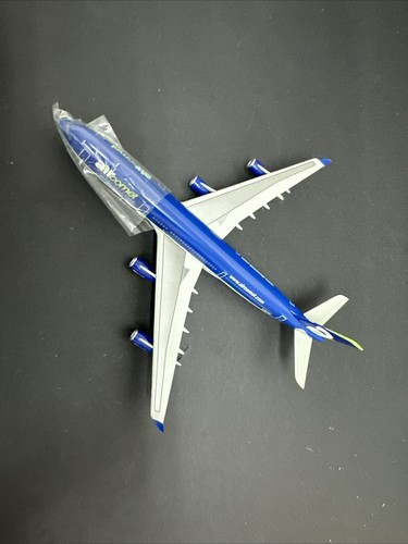 Dragon Wings 1:400 Air Comet (Spain) A340-300 A.241 - Picture 10 of 11