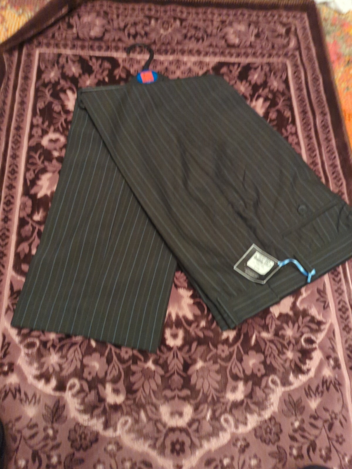 Picture 1 of 8