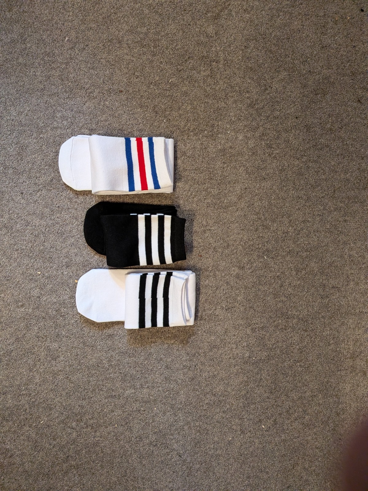 3-pack kids retro striped crew socks 6-10 image 2