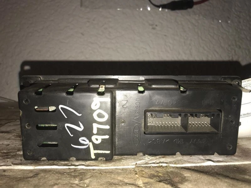 Controles de temperatura climática aire acondicionado calor Ford Explorer 2002-2003 1L2H-18C612-AE Foto 2 de 4