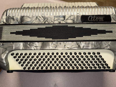 Accordion Atom Noble, 120 bass 41 button 17 ''KB, Great condition