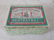 Ancienne Boite carton Coquillettes Lyonnaises Bertrand & Cie Expo Universelle