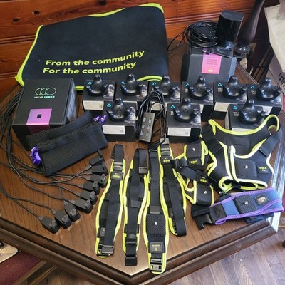 Full Body Set 9x Vive 3.0 Trackers Plus Two 2.0 Bay Stations Complete EOZ Set