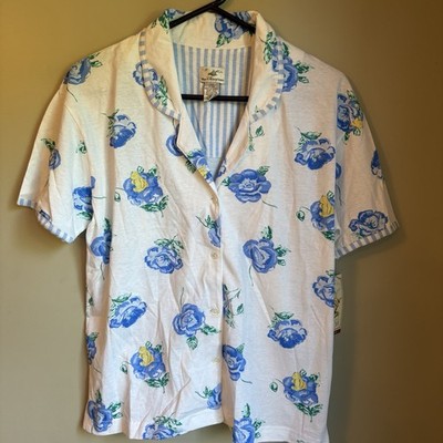 Women s Disney Store Winnie The Pooh Button Up S/M New With Tags
