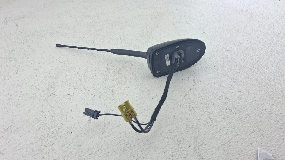 2011-2015 Ford Explorer Radio Antenna Base whip antenna OEM - Image 4 of 4