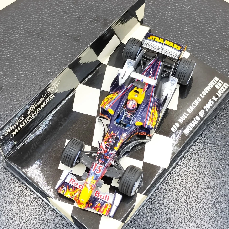 MINICHAMPS 1/43 RED BULL COSWORTH RB1 V. Liuzzi Monaco 2005 Star Wars 400050115 - Image 4 of 4