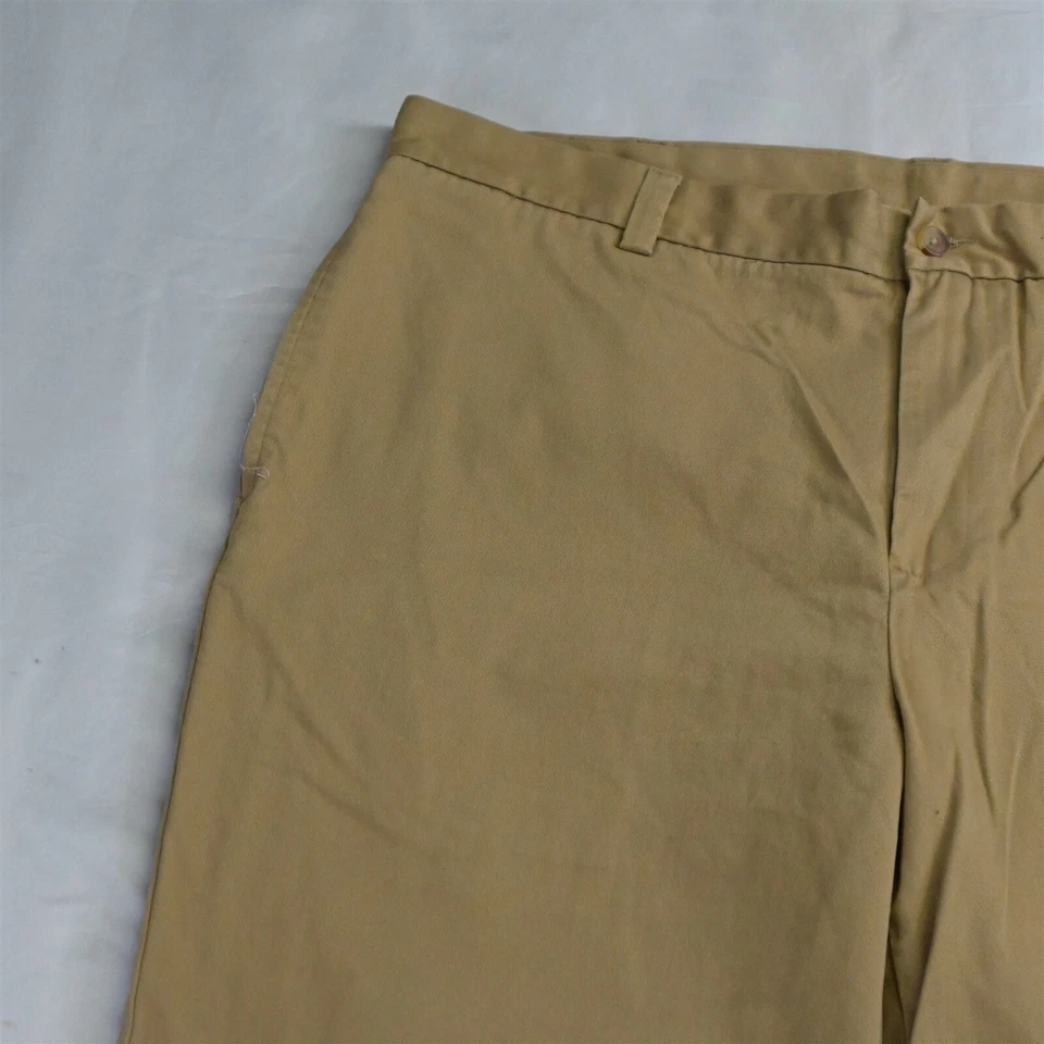 Pantalones chinos Lyle & Scott 38 x 30 caqui frente plano Foto 2 de 4