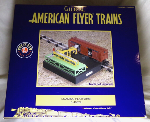 American Flyer 6-49824 Loading Platform & ERIE Action Boxcar / S Gauge ...