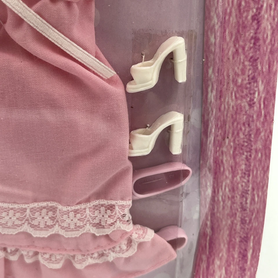 Mattel Barbie 2005 моды Щелкунчик сказка коллекции два платья новый - Изображение 3 из 4