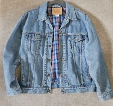 Vintage Levi’s Denim Plaid Trucker Jacket Plaid Flannel Lined Size Large 