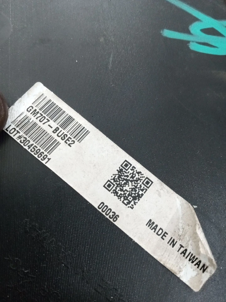 GMC Yukon XL Denali 2015-2020 luces traseras LED luces de freno pasajero derecho Foto 3 de 4