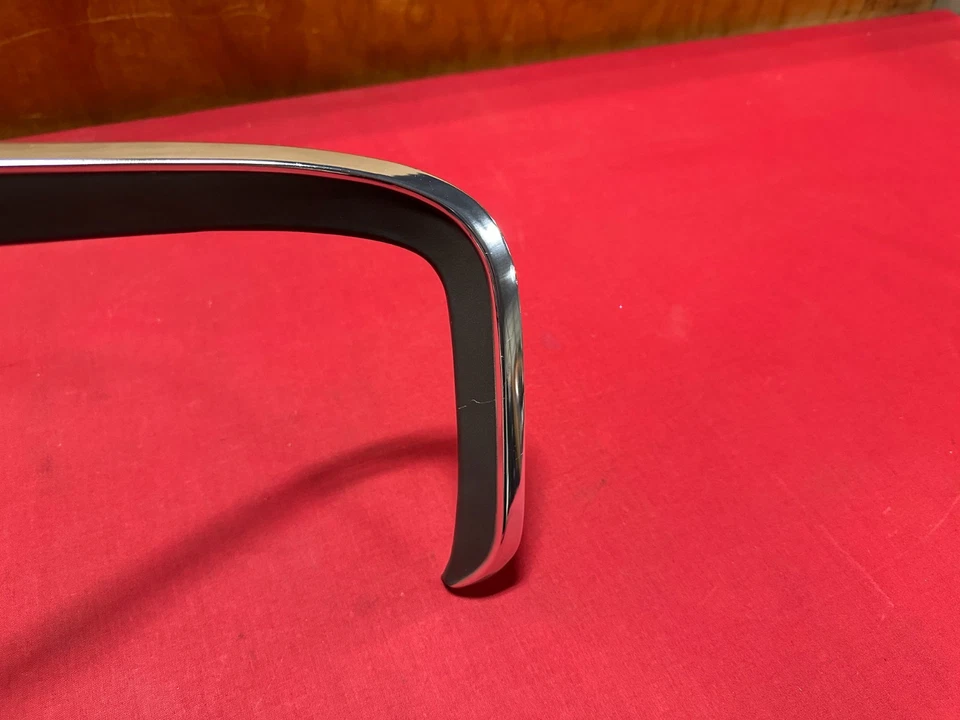 Nuevo de Lote Antiguo 1970 Mercury Cougar Capucha Derecha Labio Moldura D0wy-16856-A Foto 2 de 4