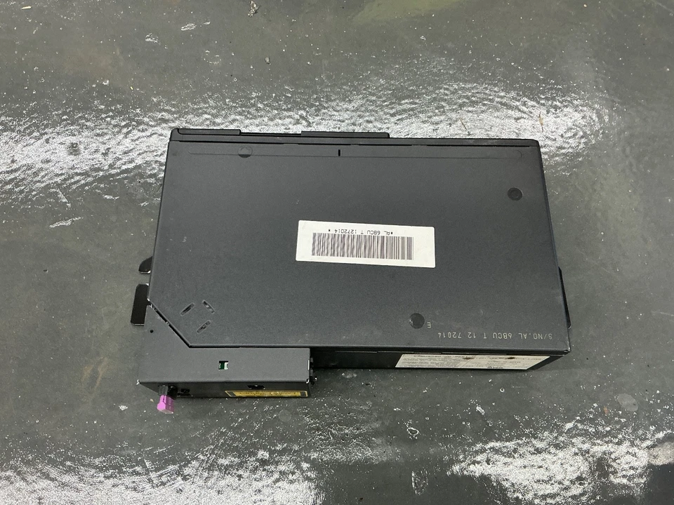 Cambiador de 6 CD con cargador BMW E36 328i 323i M3 1995-2003 OEM 82111469404 Foto 3 de 4