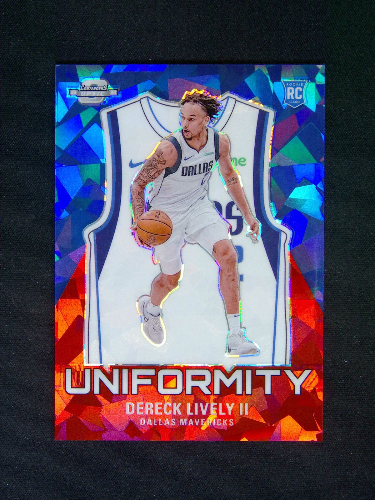 2023-24 Panini Contenders Optic Dereck Lively II RC Uniformity Red Ice /175