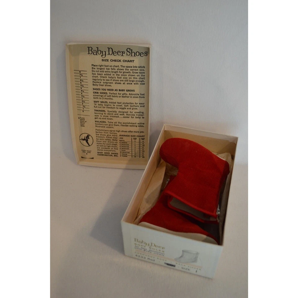 Zapatos de pana rojos infantiles vintage años 60 bebé ciervo talla 1 nacimiento - 6 semanas Foto 3 de 4