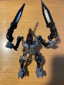 Lego Bionicle: Skrall (8978) & Atakus (8972) with instructions (see description)