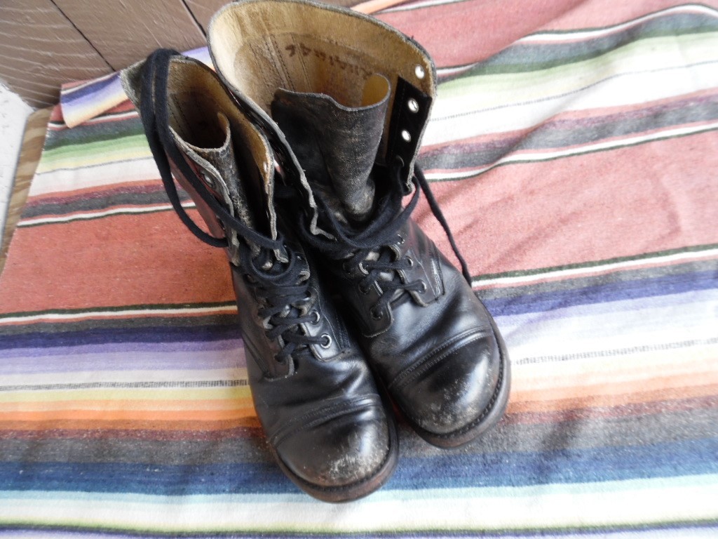 Men's Vintage Distressed 1960 12-60 Military Combat Cap Toe